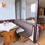 Anja Seeblickappartement Haus Haensel U Gretel Am Ossiacher See, Hallenbad, Skiarena Gerlitzen Daire