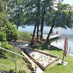 아파트 Anja Seeblickappartement Haus Haensel U Gretel Am Ossiacher See, Hallenbad, Skiarena Gerlitzen