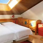 Apartamento Anja Seeblickappartement Haus Haensel U Gretel Am Ossiacher See, Hallenbad, Skiarena Gerlitzen