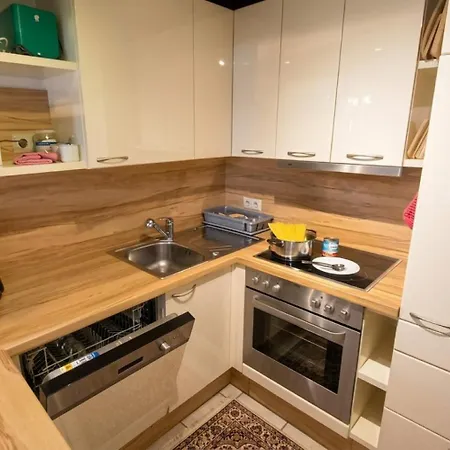 Apartament Anja Seeblickappartement Haus Haensel U Gretel Am Ossiacher See, Hallenbad, Skiarena Gerlitzen